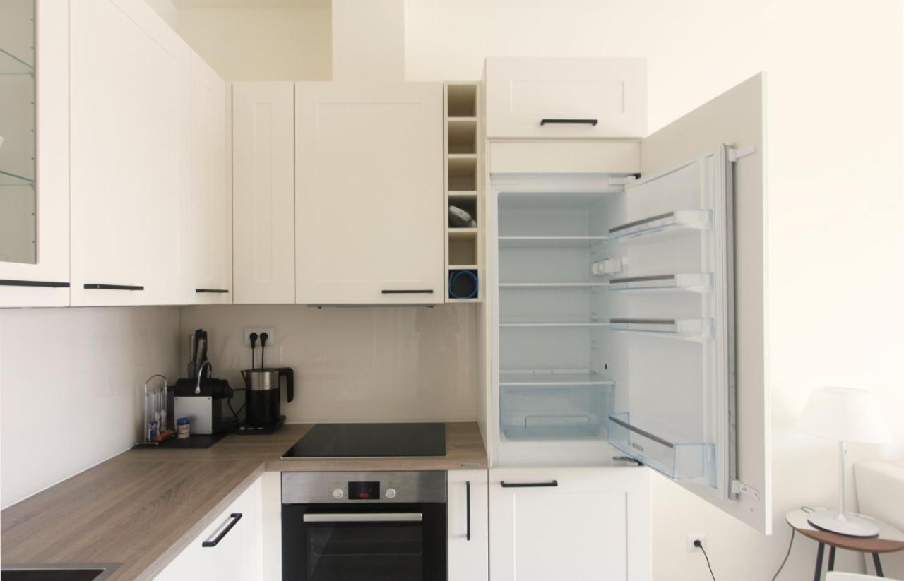Lustica Bay Magnolia Apartment ティヴァト エクステリア 写真