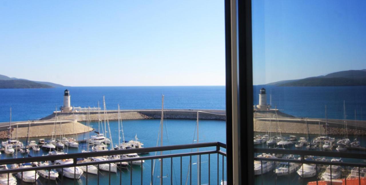 Lustica Bay Magnolia Apartment ティヴァト エクステリア 写真