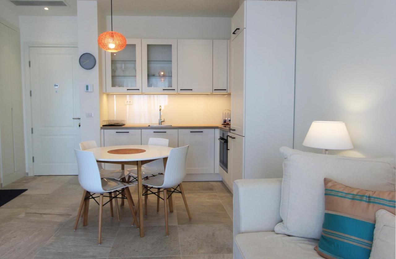 Lustica Bay Magnolia Apartment ティヴァト エクステリア 写真