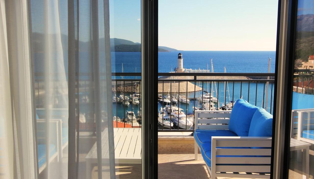 Lustica Bay Magnolia Apartment ティヴァト エクステリア 写真